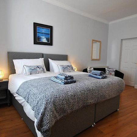 Market Apartment- Harbourfront Studio Питтенуим Экстерьер фото